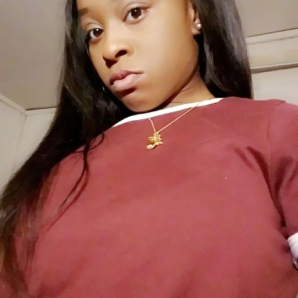 Meet your Posher, Denesha - Picture 1 of 1